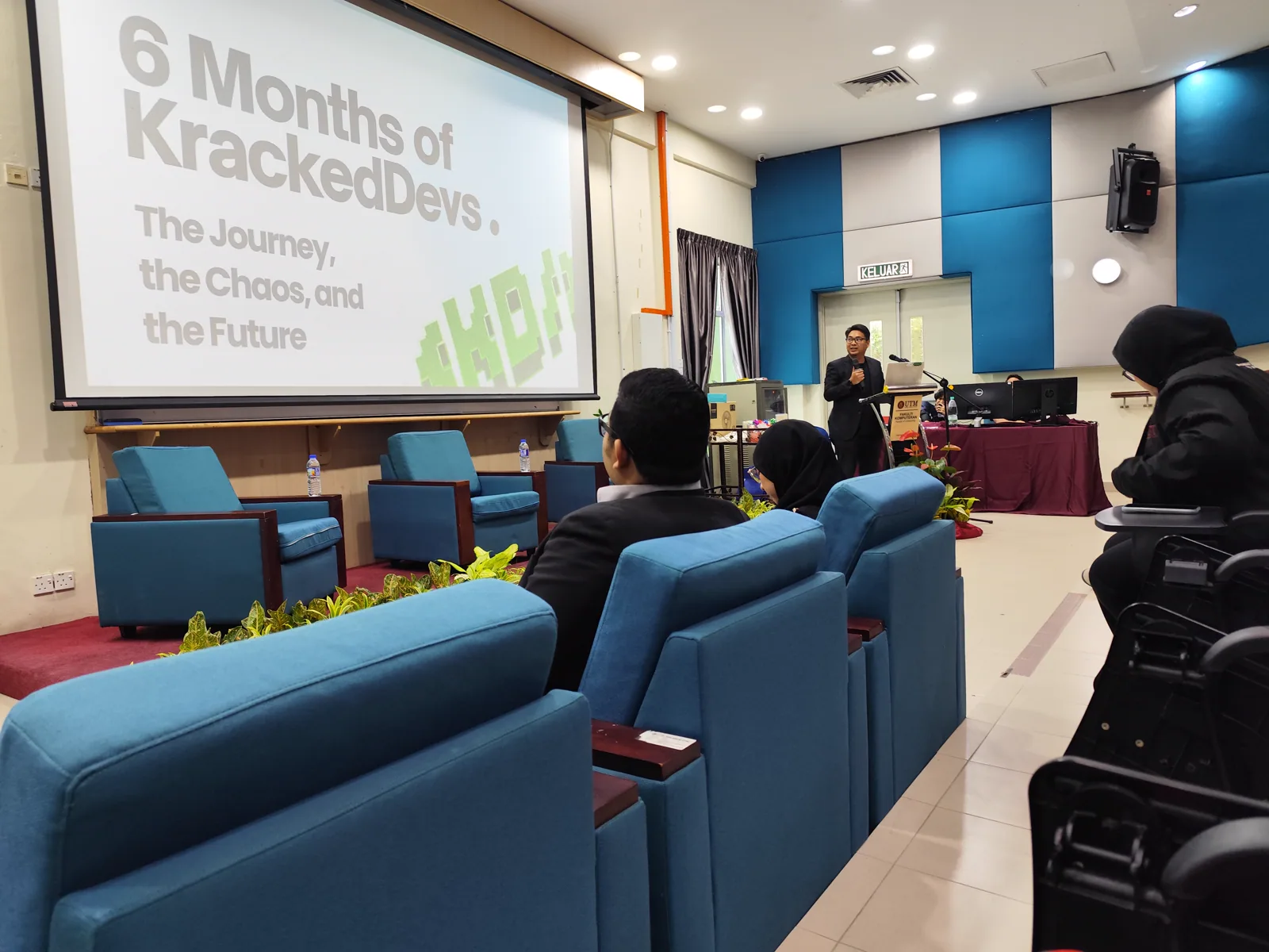 Presentation room during the UTM Skudai collaboration.